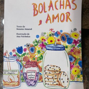 LIVRO INFANTIL “BOLACHAS E AMOR”